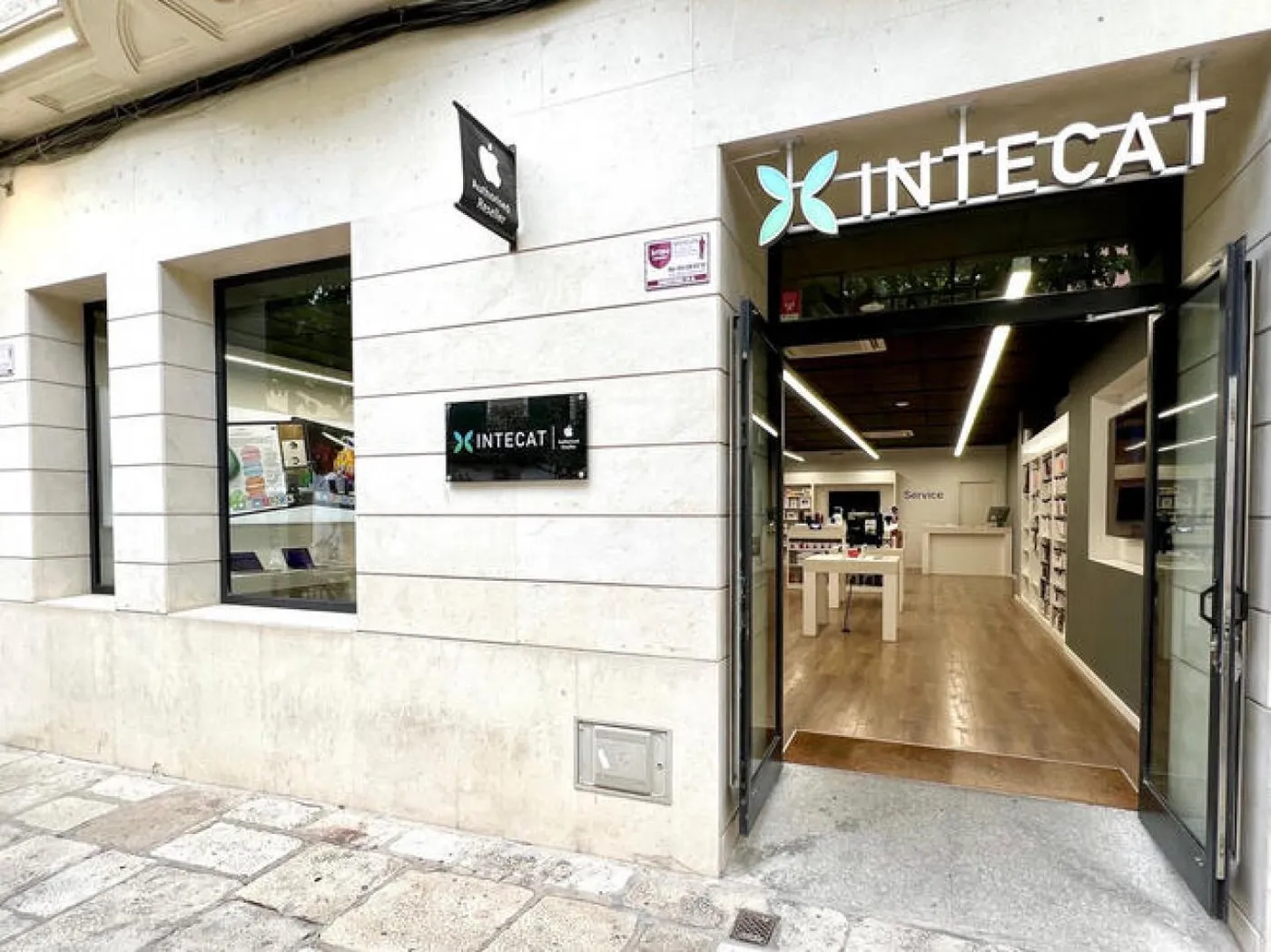 Image of Intecat Store